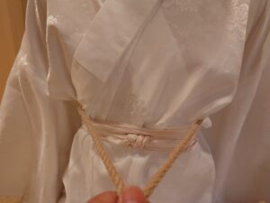 古典縛り(乳掛縄)