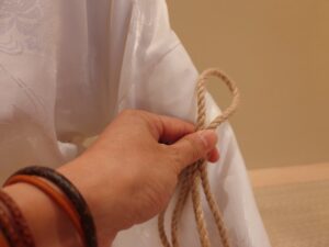 古典縛り(乳掛縄)