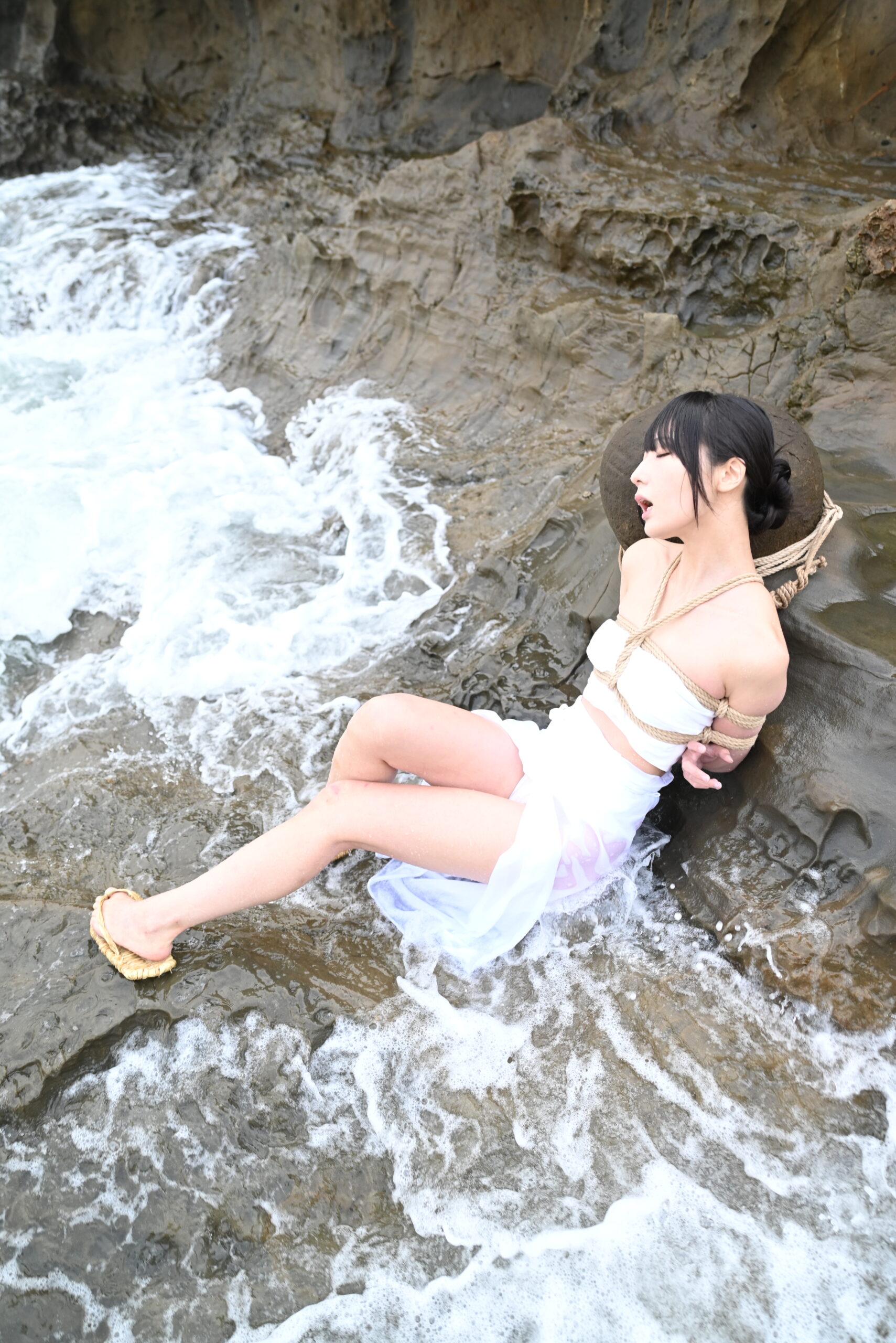 海緊縛