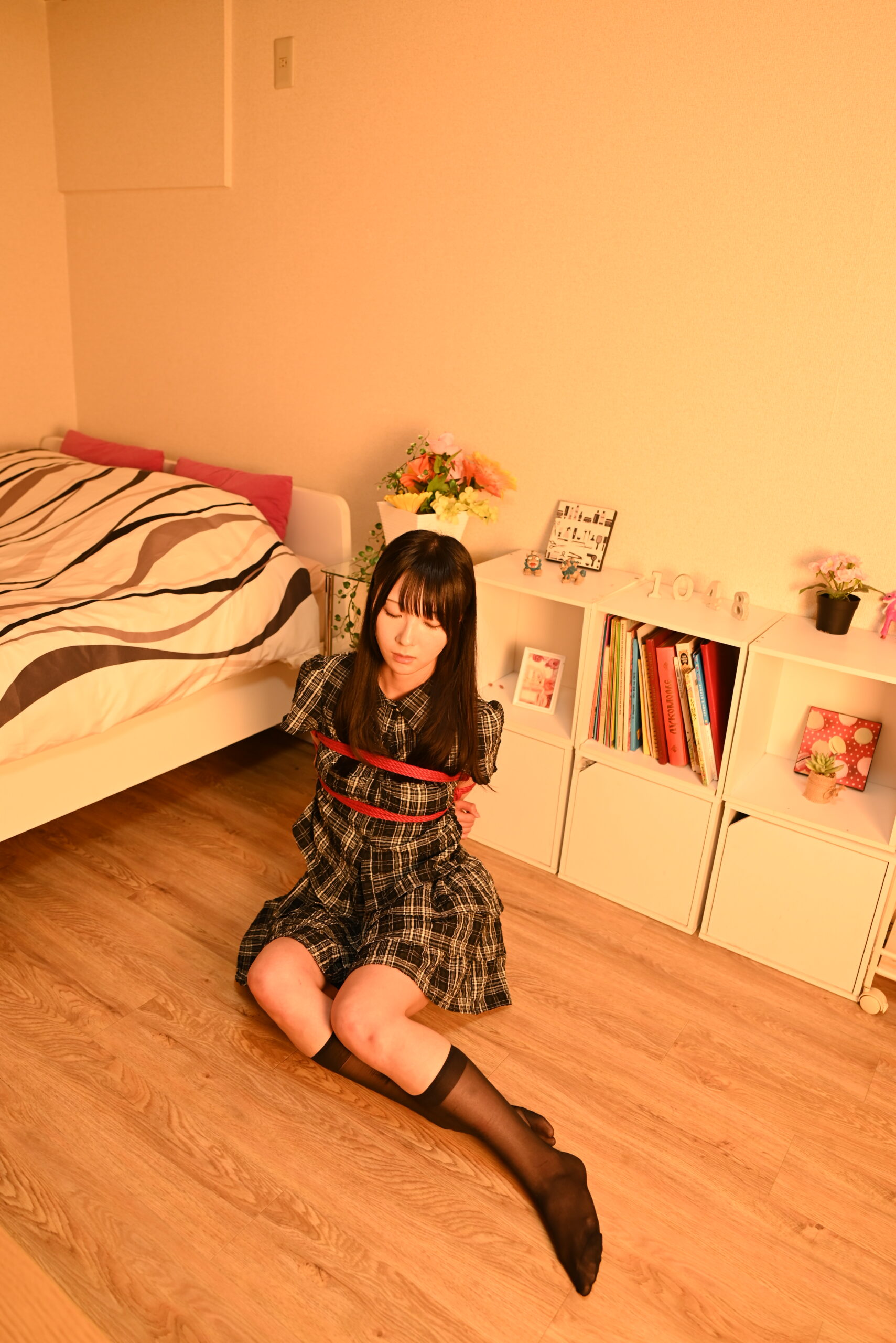 緊縛モデル