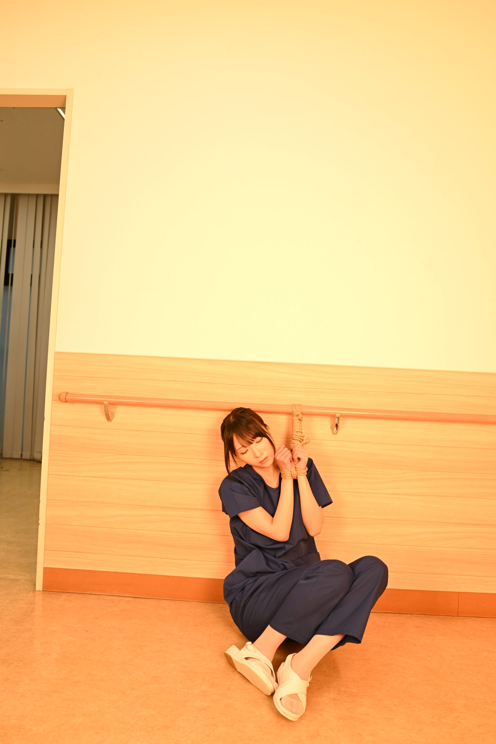 ナース緊縛