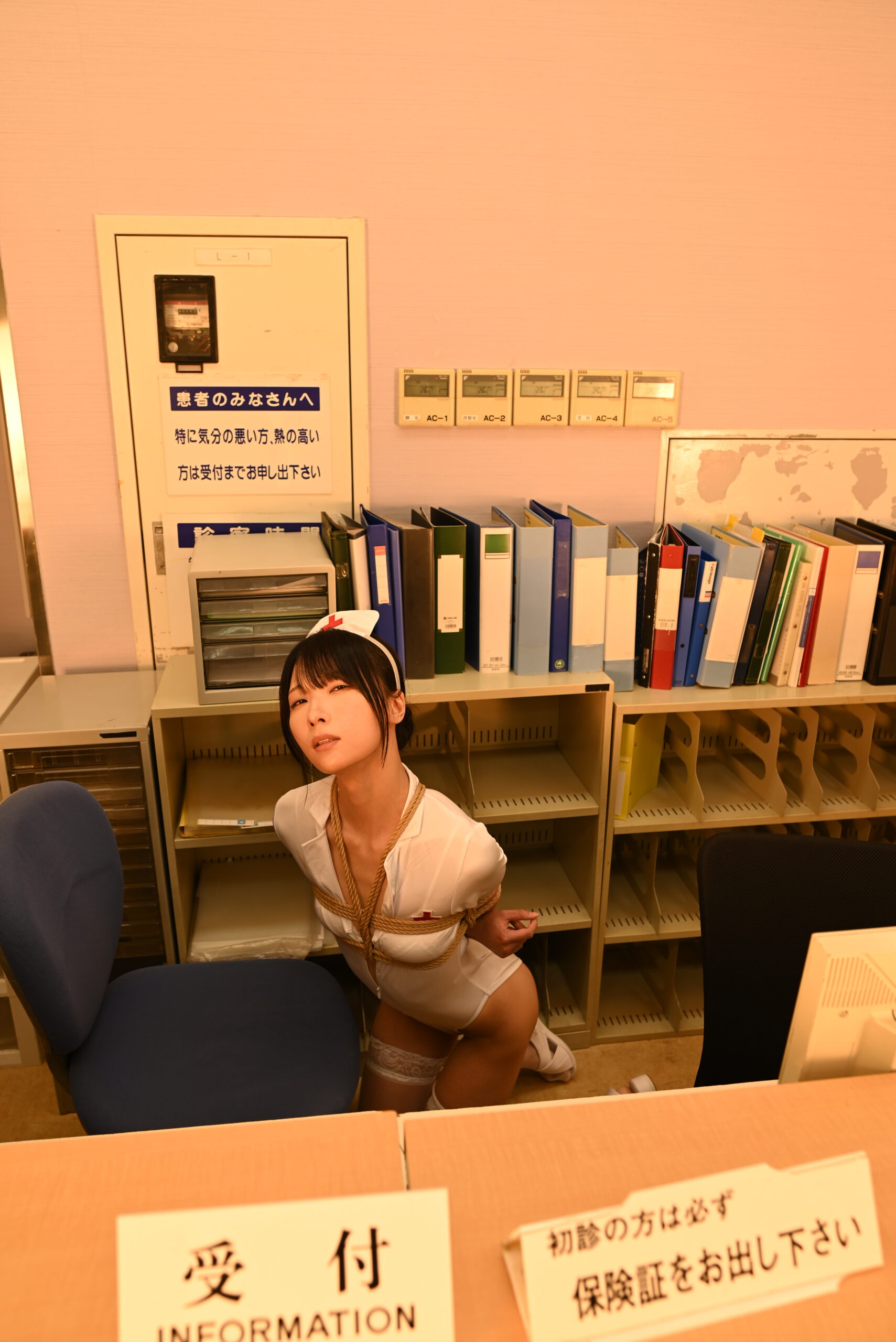コスプレ緊縛